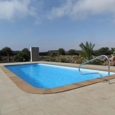 Villa Wind Wave 28a Heated & Shared Pool Lajares