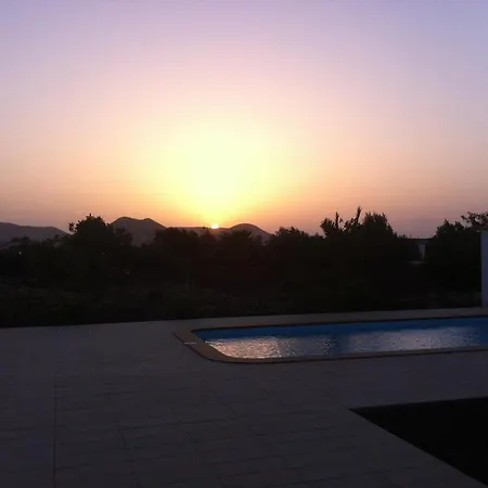 Villa Wind Wave 28a Heated & Shared Pool